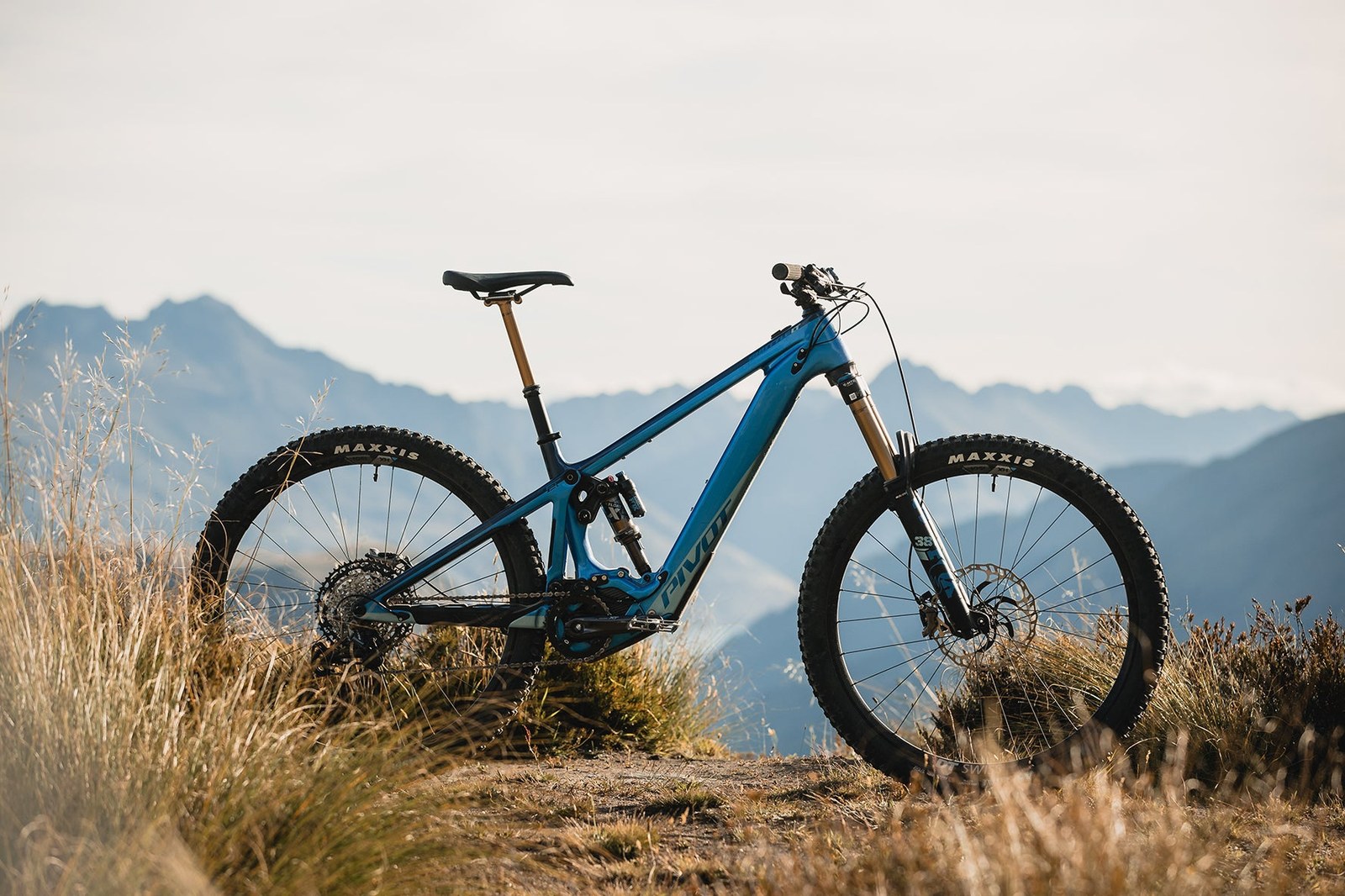 Pivot Shuttle LT